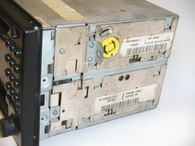 RADIO SAMOCHODOWE 2DIN MERCEDES BOSCH 7612 001 47