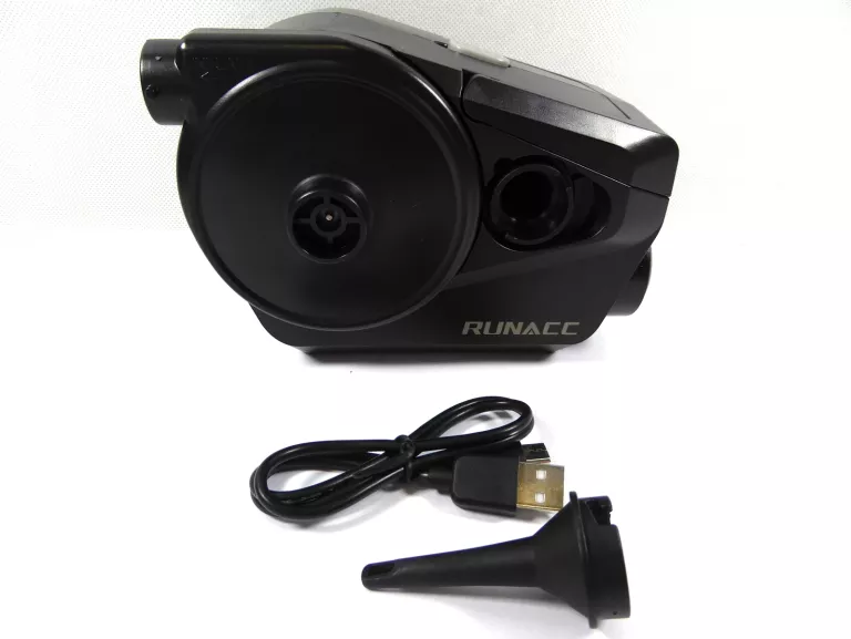 bezprzewodowa-pompka-z-latarka-i-powerbankiem-wyszynskiego-38d-sj-zielona-gora