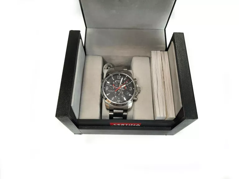 zegarek-certina-c001617a-z-akcesoriami-opis-pilsudskiego-14-lancut