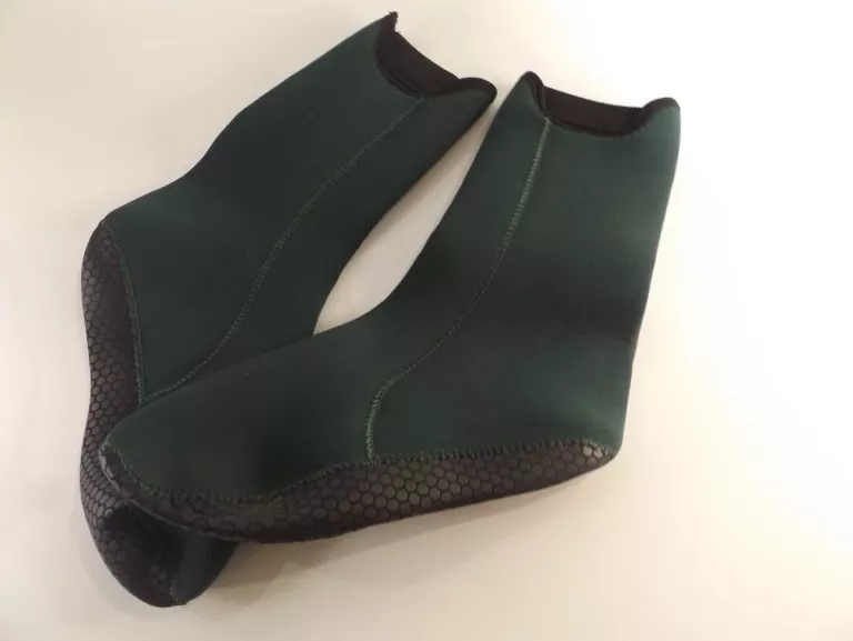 CORMORAN SKARPETY NEOPRENOWE DŁUGIE 42-44