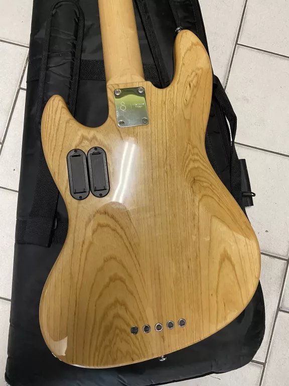GITARA BASOWA SIRE MARCUS MILLER V7 SWAMP ASH-5 N