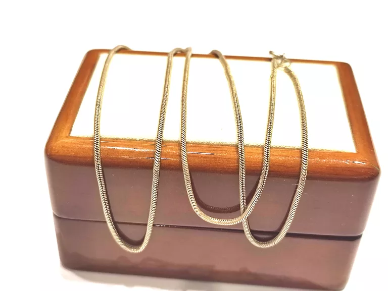 srebrny-lancuszek-linka-925-stan-uzywany