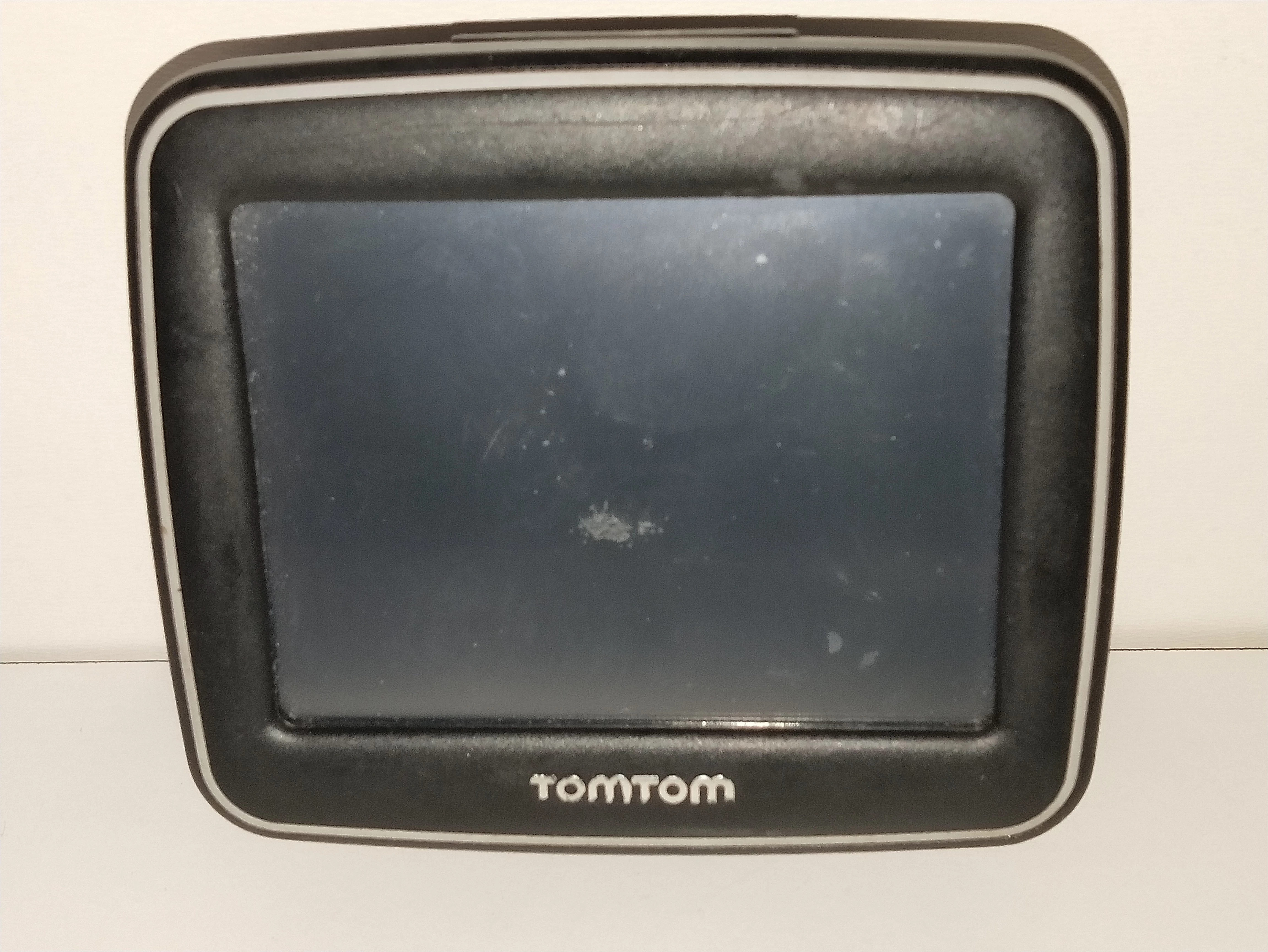 tomtom-1ex00-nawigacja-ladowarka-samochodowa-ean-6901443233076