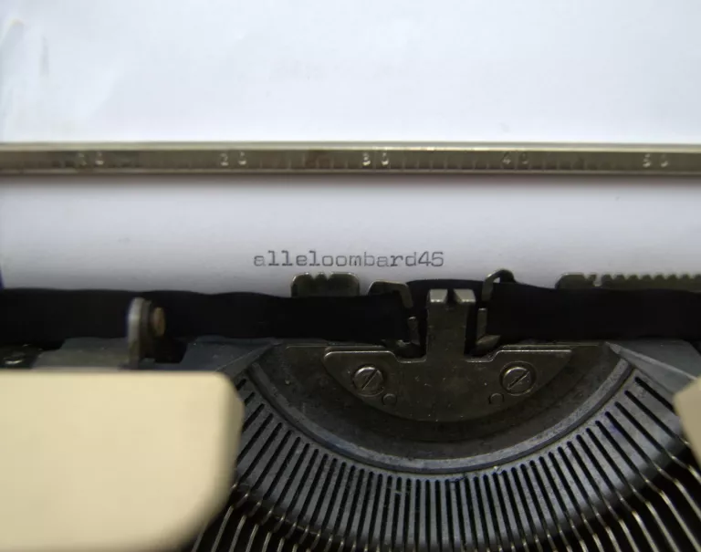 MASZYNA DO PISANIA OLIVETTI LETTERA 35