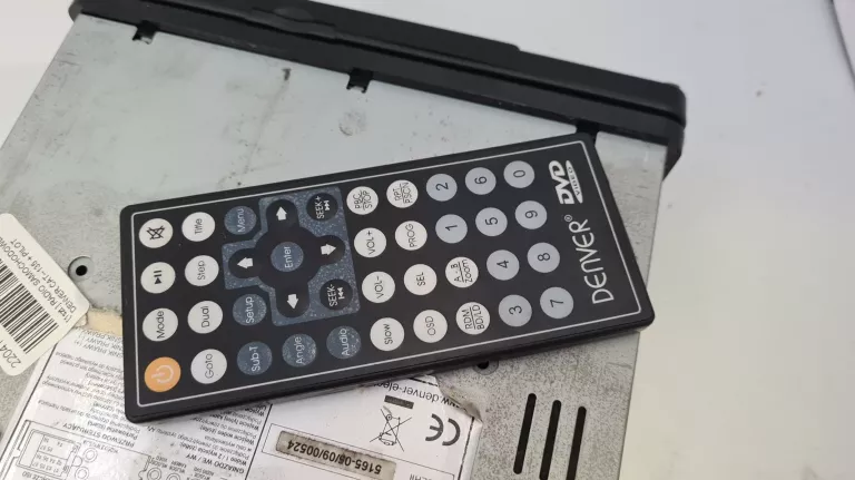 radio-samochodowe-denver-cat-135-pilot-rodzaje-odtwarzanych-nosnikow-plyta-cd