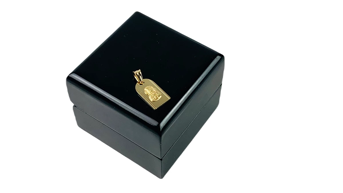 zloty-medalik-matka-boska-pr585-stan-1010-ean-gtin-0012205180074