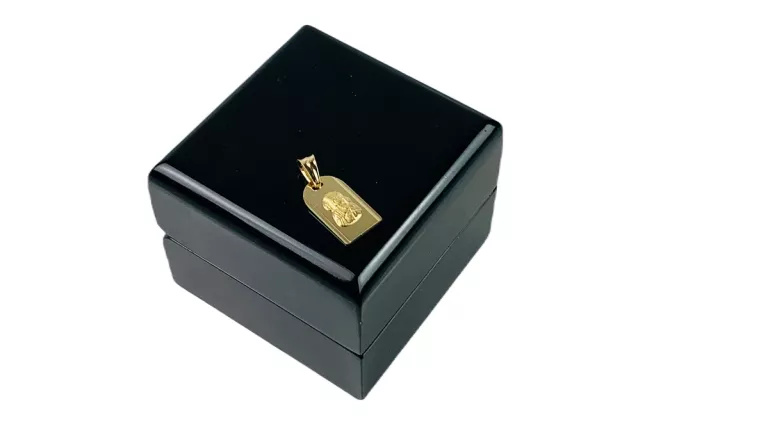 zloty-medalik-matka-boska-pr585-stan-1010-ean-gtin-0012205180074