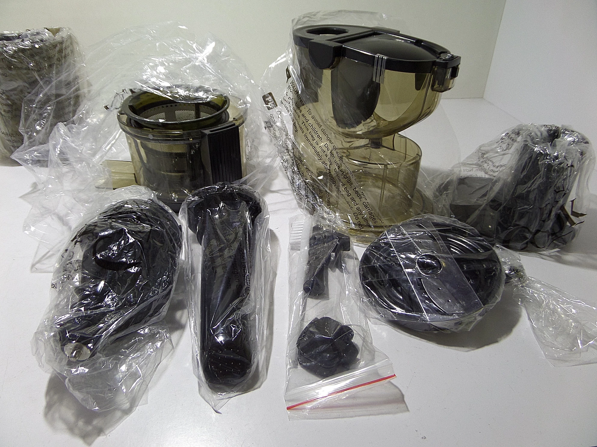 wyciskarka-wolnoobrotowa-elite-cook-ec-1851-stan-uzywany