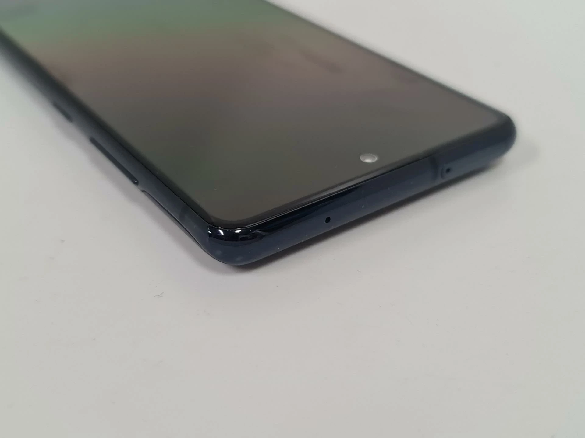 smartfon-samsung-galaxy-s20-fe-6-gb-128-gb-pamiec-ram-6-gb