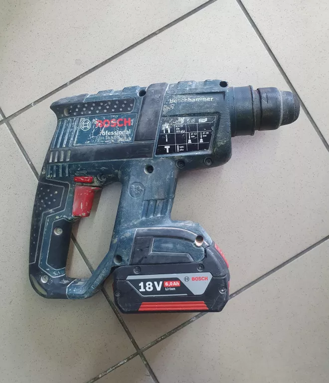 MŁOTOWIERTARKA BOSCH GBH 18V-EC BATERIA 6AH