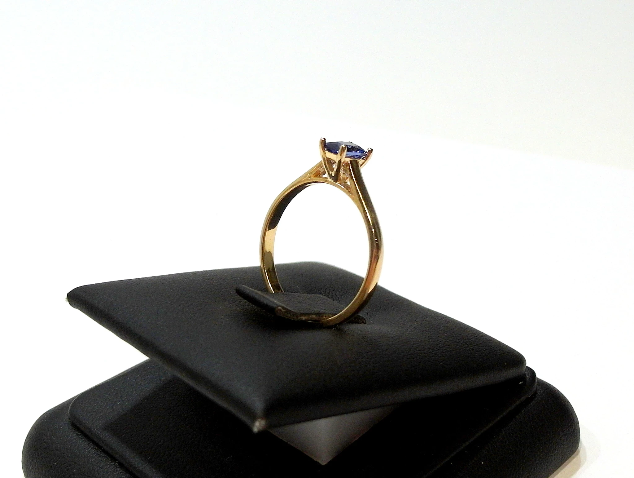 zloty-pierscionek-cyrkonia-tanzanit-prp585-r18-rozmiarsrednica-wew-mm-372-18