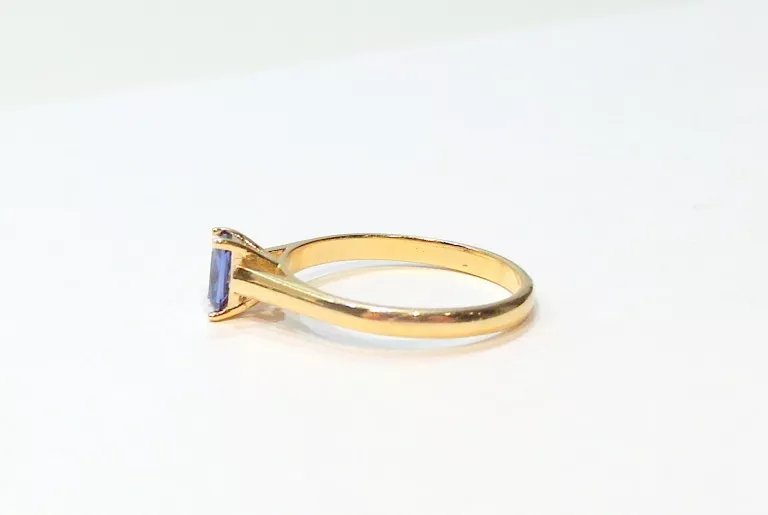 zloty-pierscionek-cyrkonia-tanzanit-prp585-r18-waga-218