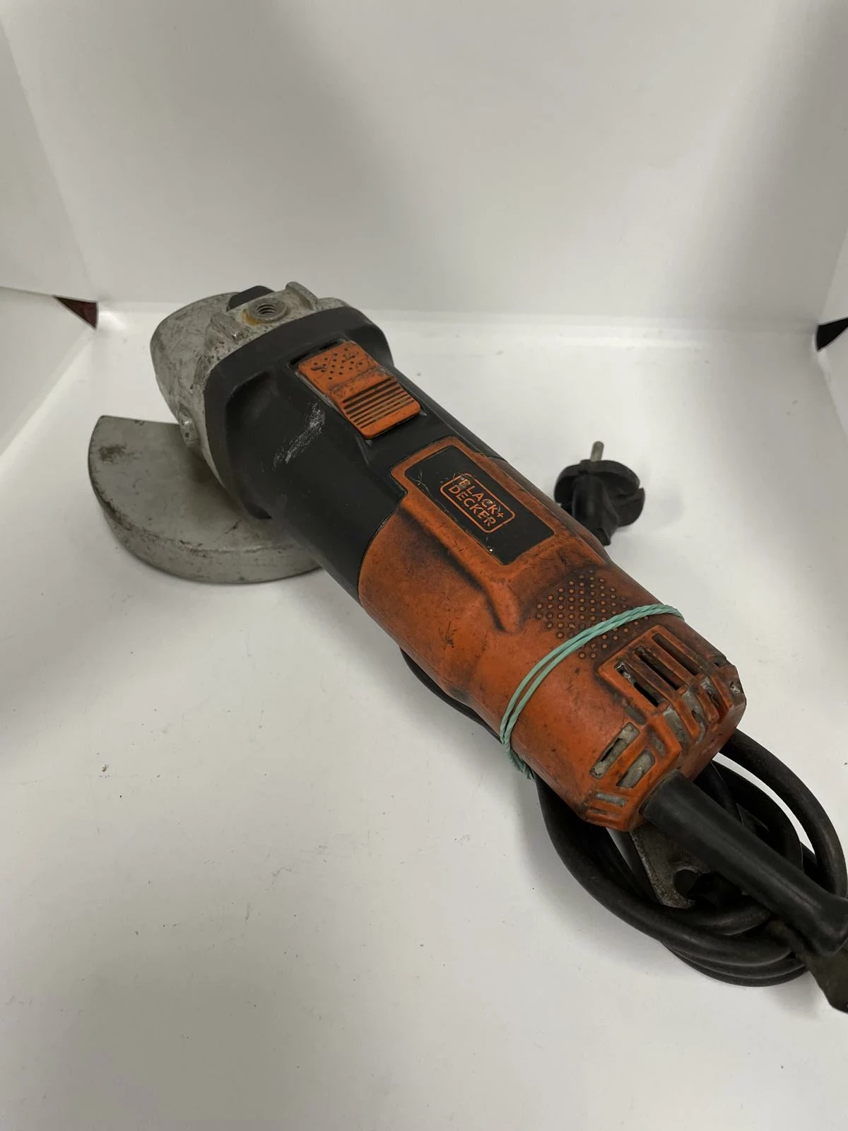 szlifierka-katowa-blackdecker-kg912-piekarska-46-bytom-sc