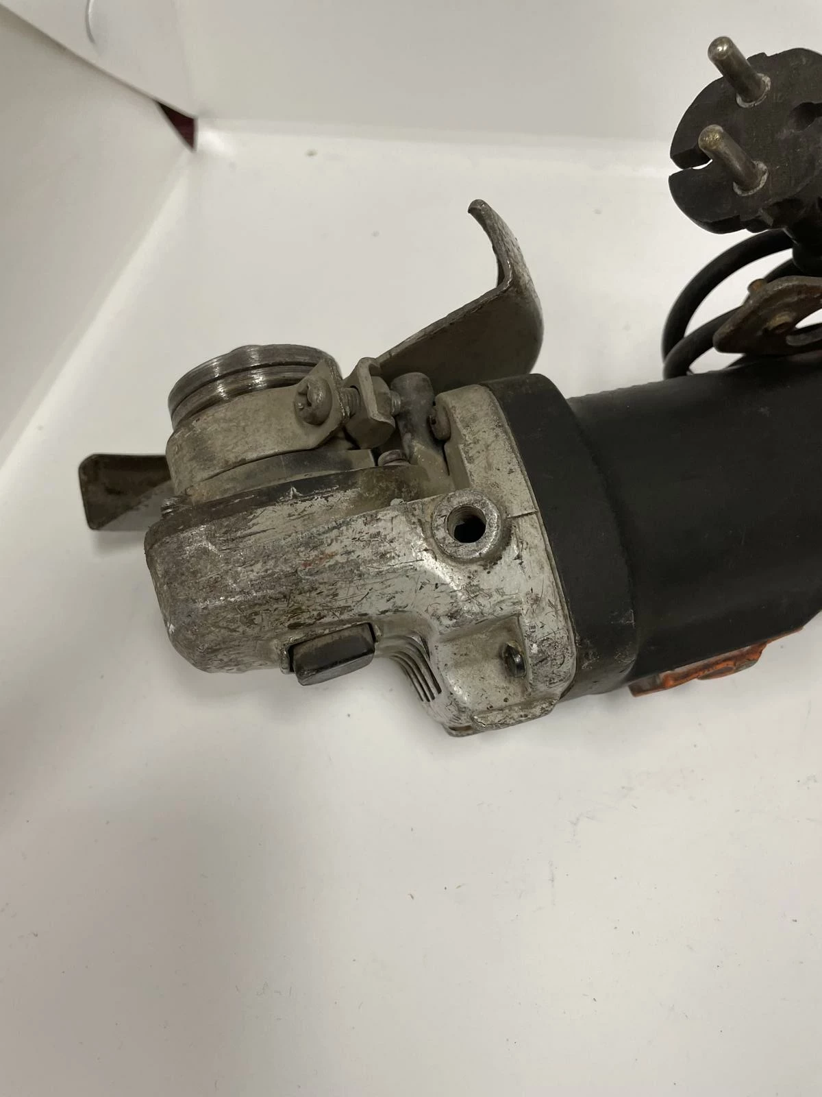 szlifierka-katowa-blackdecker-kg912-marka-inny-producent