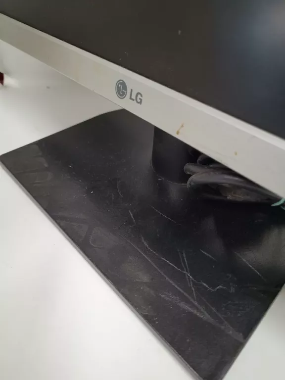 MONITOR LG FLATRON L1919S + ZASILACZ POLECAMY !!!