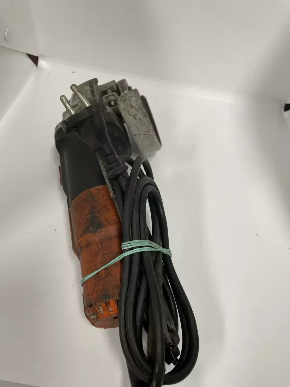 szlifierka-katowa-blackdecker-kg912-rodzaj-zasilania-sieciowa