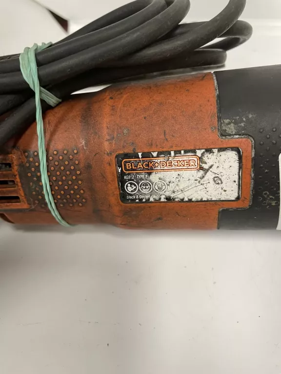 szlifierka-katowa-blackdecker-kg912-kod-producenta-kg912