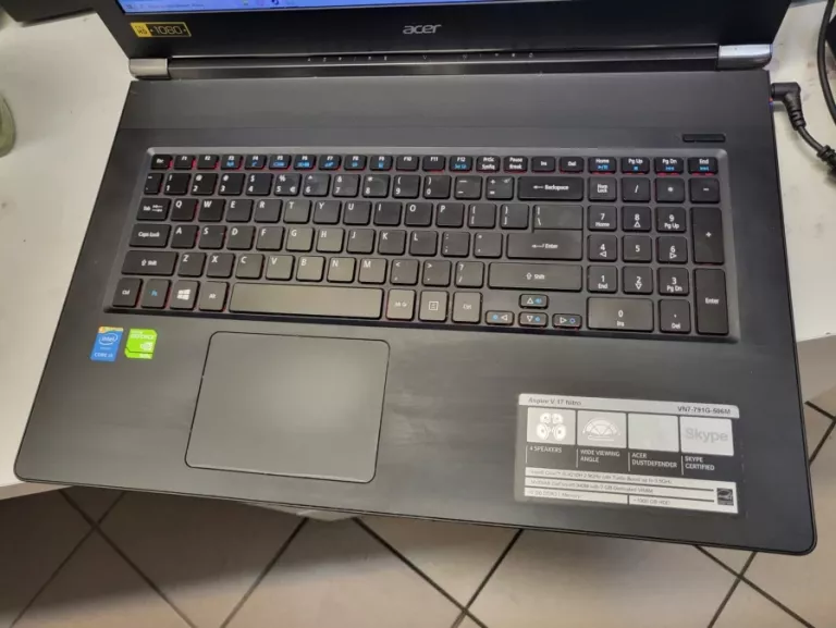 ACER V 17 NITRO 1TB/8GB I5-4210H GF 940M