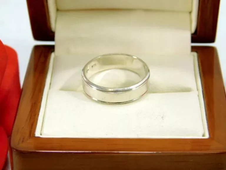 srebrna-delikatna-obraczka-291g-p925-rozmiar-14-kamien-bez-kamienia