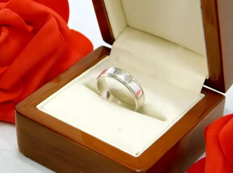 srebrna-delikatna-obraczka-291g-p925-rozmiar-14-marka-inna-marka