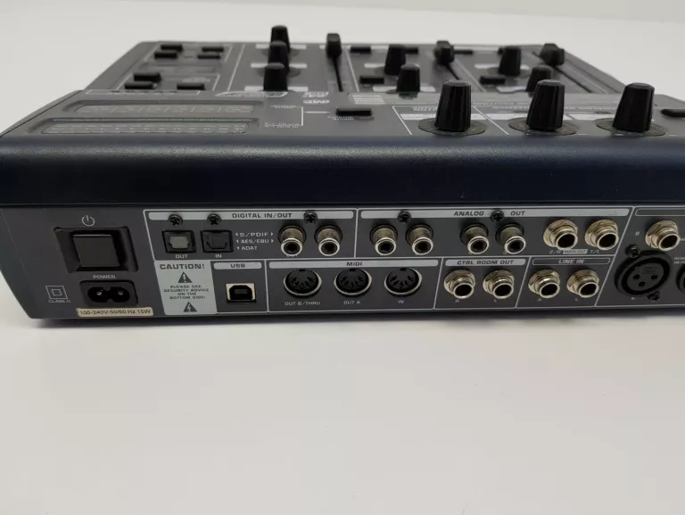 BEHRINGER BCA2000 INTERFEJS