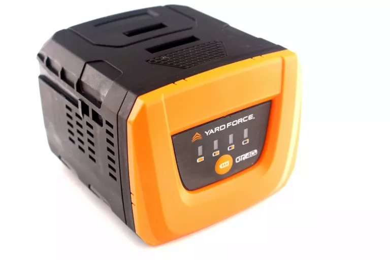 AKUMULATOR YARD FORCE 40V 2,5AH GR40V ŁADOWARKA