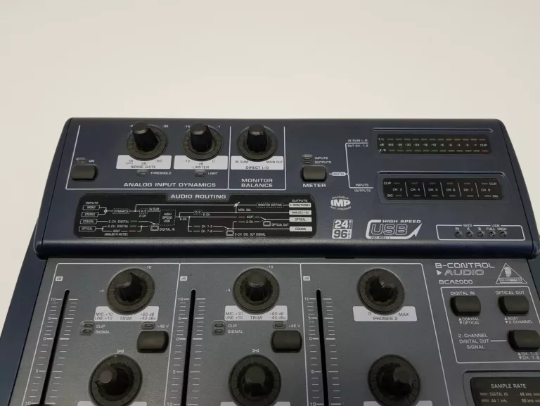 BEHRINGER BCA2000 INTERFEJS