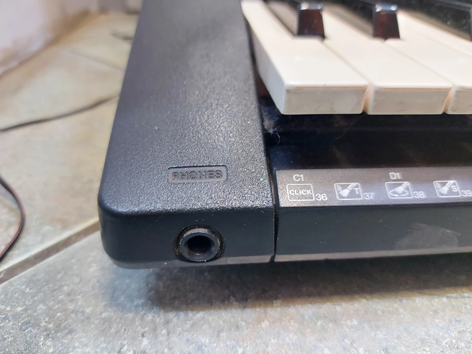 keyboard-yamaha-psr-330-marka-yamaha