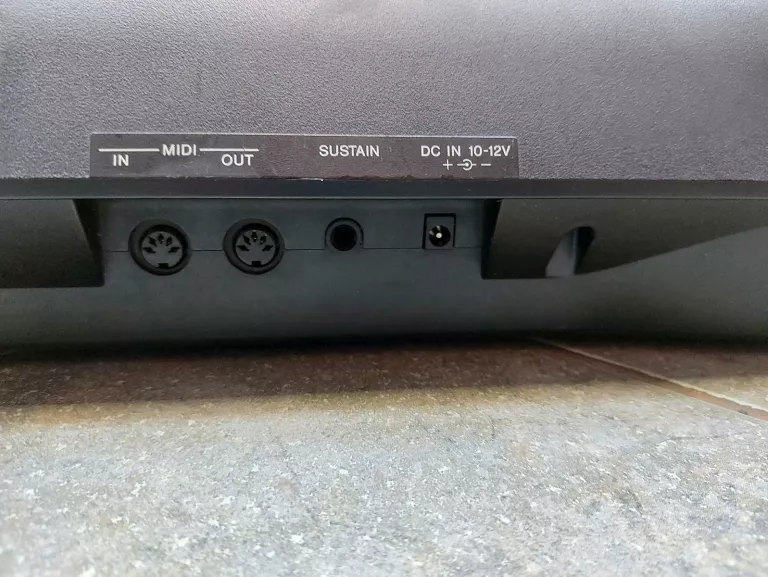 keyboard-yamaha-psr-330-model-psr-330