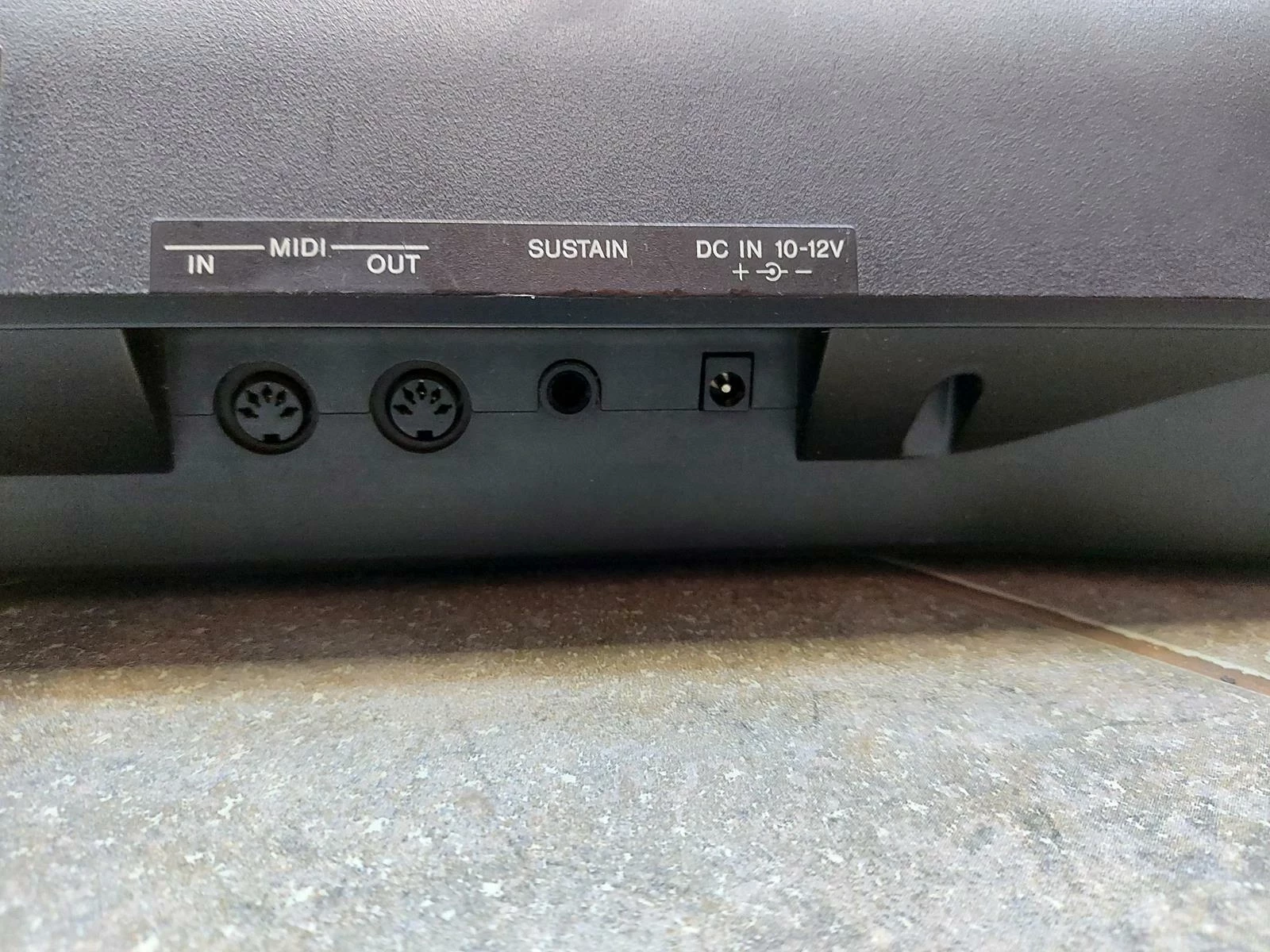 keyboard-yamaha-psr-330-model-psr-330