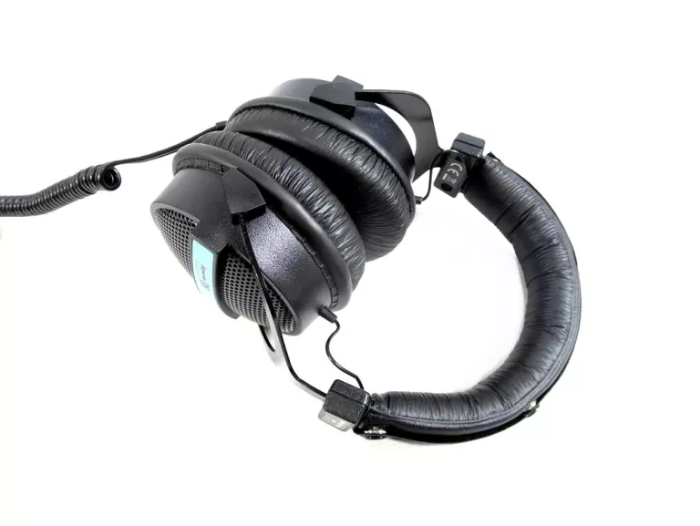 SŁUCHAWKI NAUSZNE PÓŁOTWARTE 150OHM SUPERLUX HD33