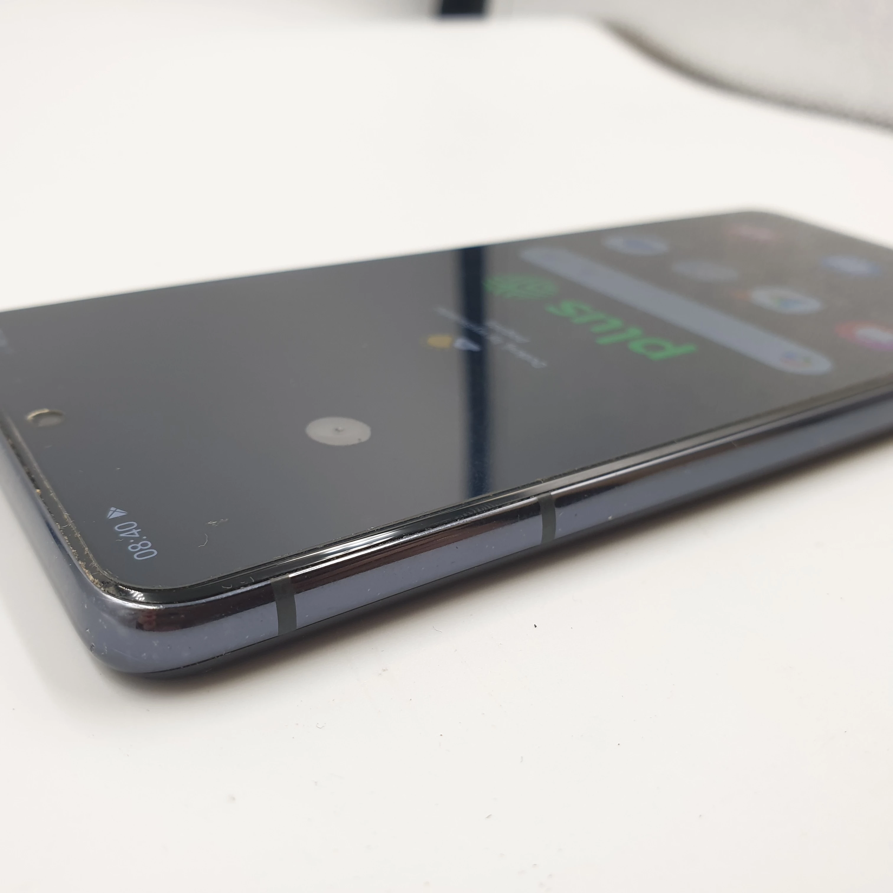 telefon-samsung-galaxy-s21-opis-pamiec-ram-8-gb