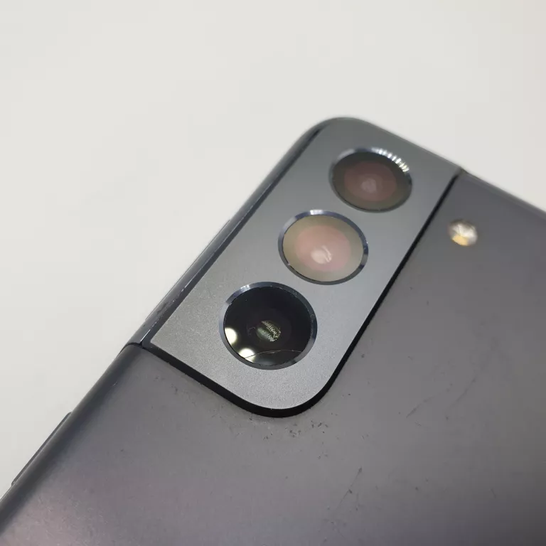 telefon-samsung-galaxy-s21-opis-system-operacyjny-android