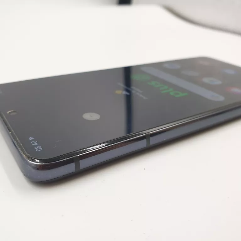 telefon-samsung-galaxy-s21-opis-pamiec-ram-8-gb