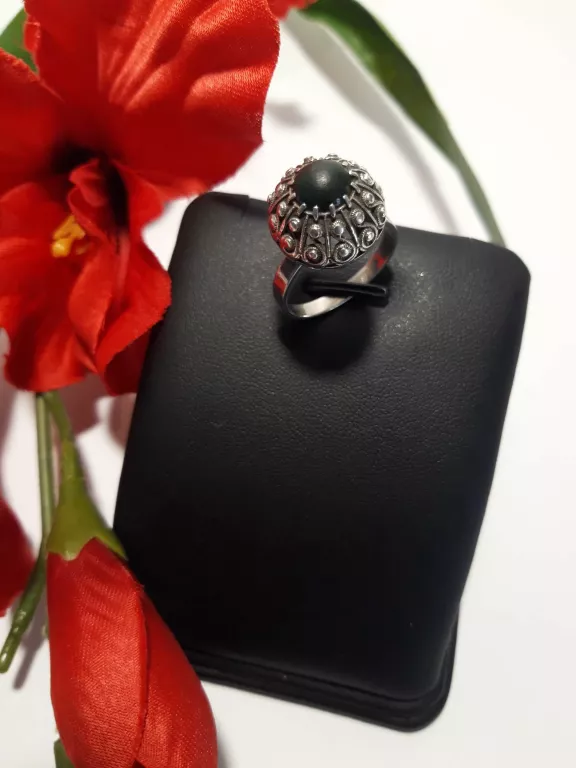 pierscionek-warmet-poziomka-z-nefrete-pr925-47-stan-uzywany