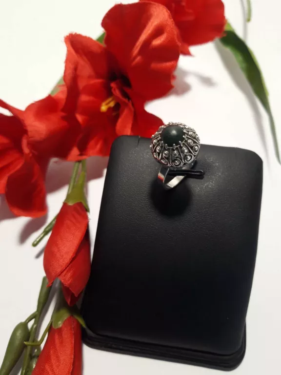 pierscionek-warmet-poziomka-z-nefrete-pr925-47-material-srebro