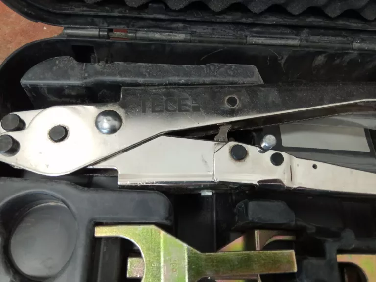 zaciskarka-do-rur-tece-product-id