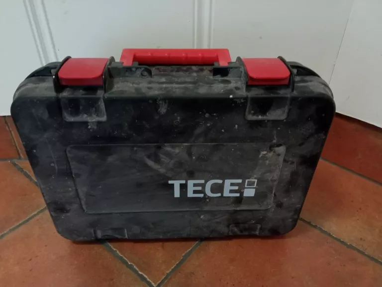 ZACISKARKA DO RUR TECE