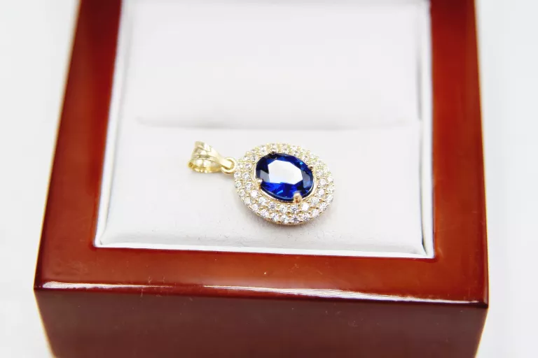 piekna-zlota-zawieszka-z-niebieskim-oczkiem-kamien-inny-kamien