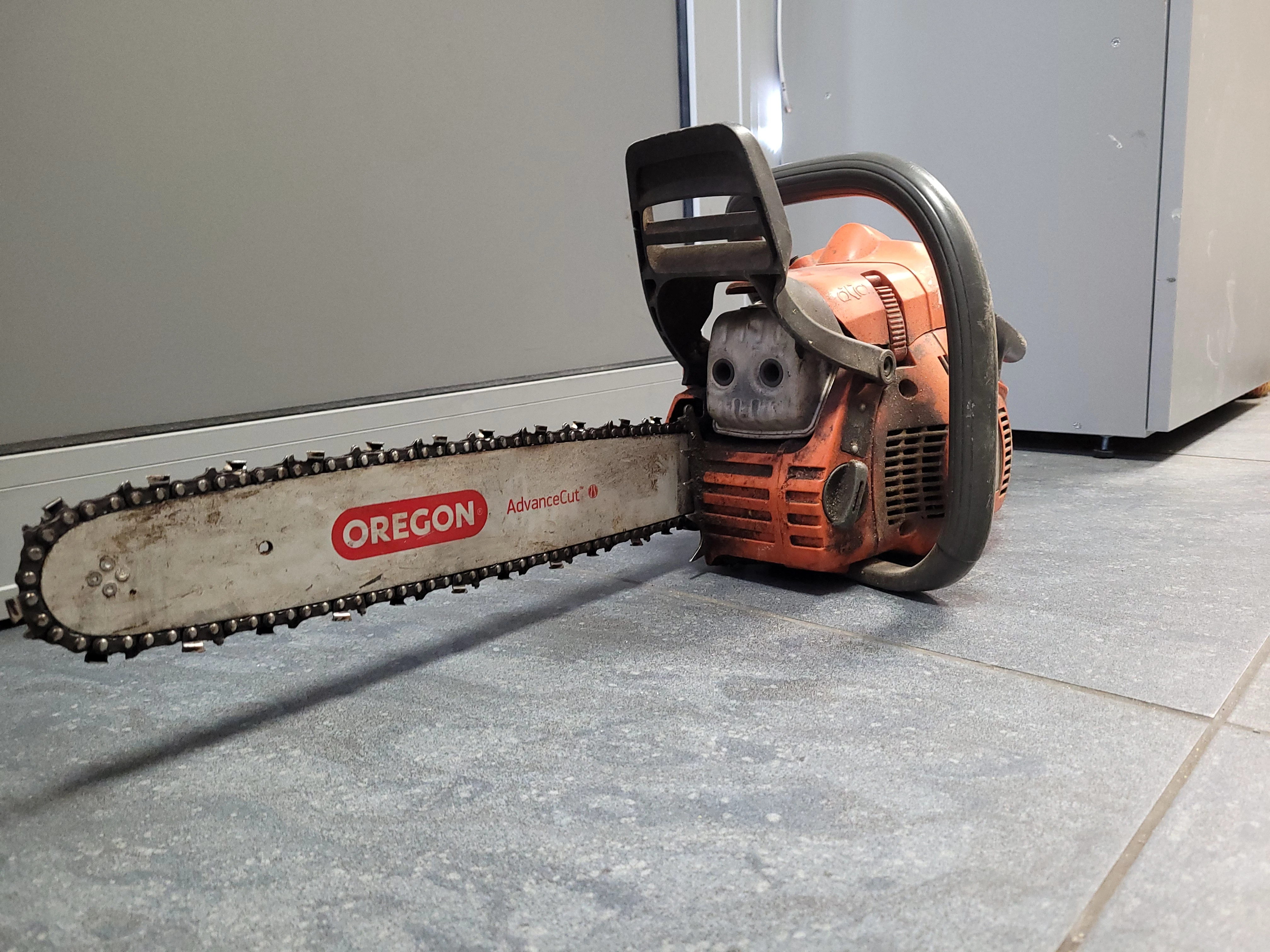 pila-spalinowa-husqvarna-445-stan-uzywany