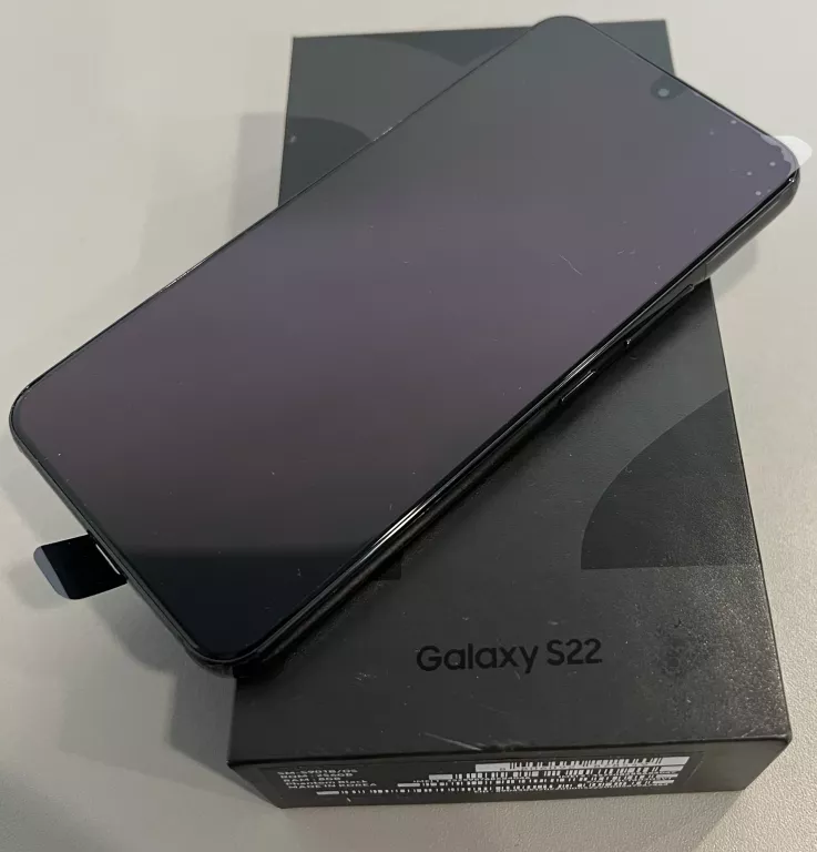 SMARTFON SAMSUNG GALAXY S22 5G 8/256 - OPIS!!!