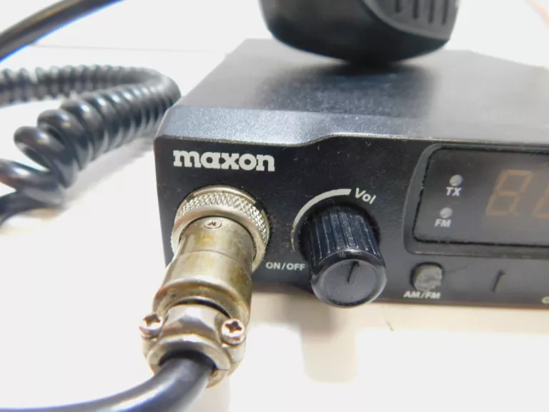 CB RADIO MAXON CM10