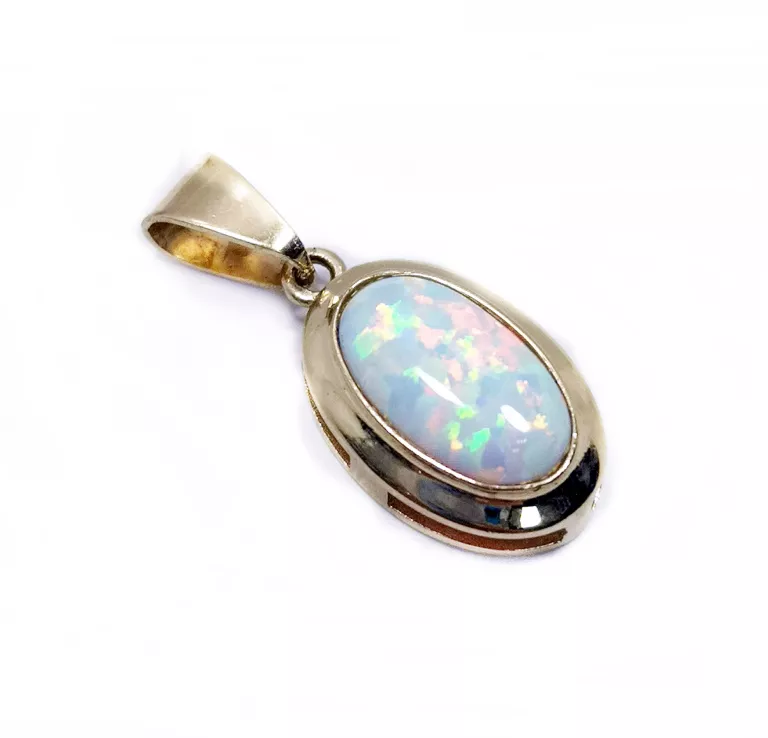 ZŁOTA ZAWIESZKA OPAL