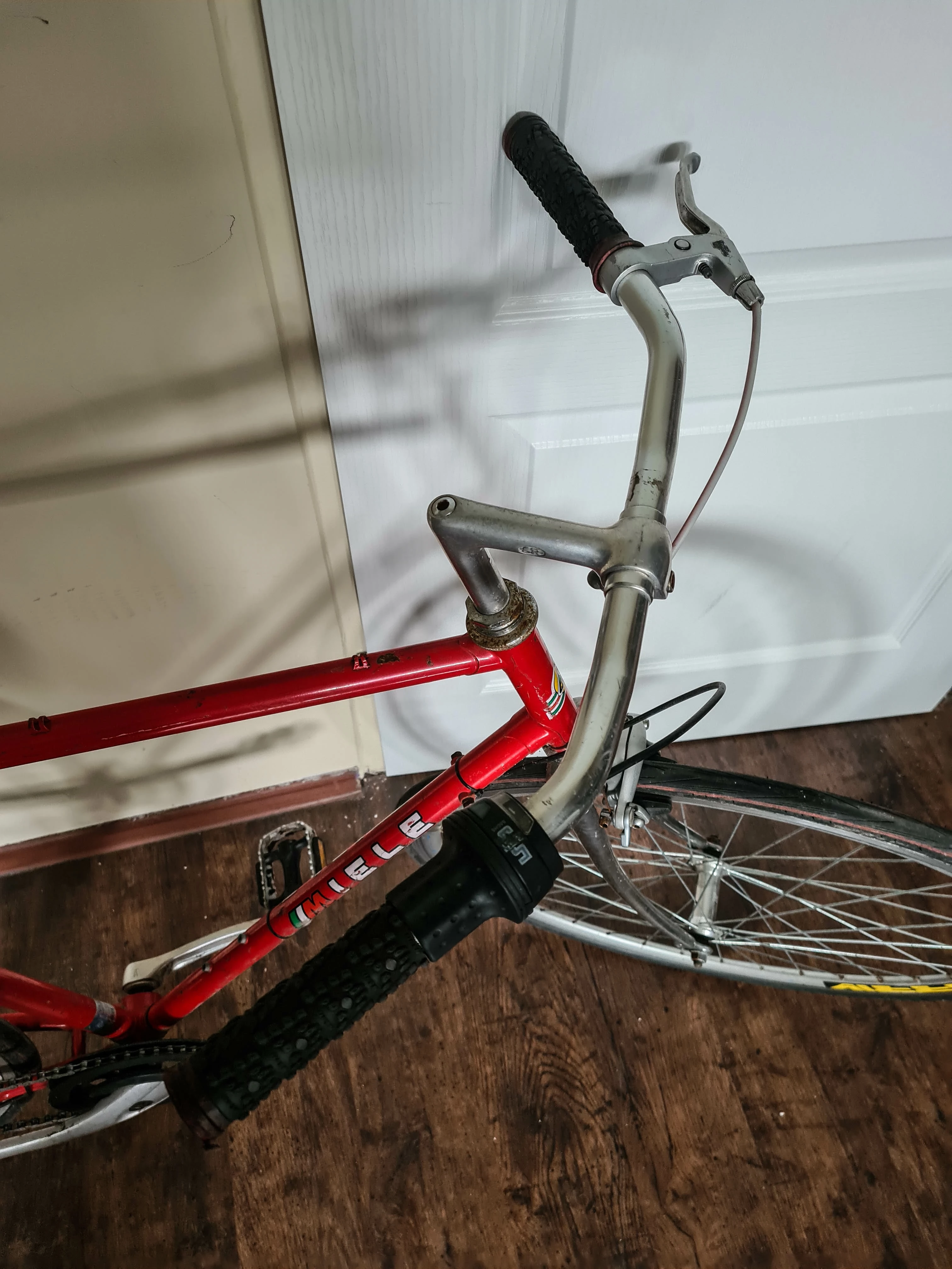 rower-szosowy-miele-kolarzowka-rozmiar-kola-28