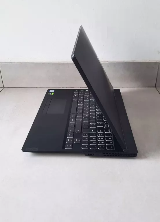 LAPTOP LENOVO LEGION Y540-15IRH-PG0 - OPIS !
