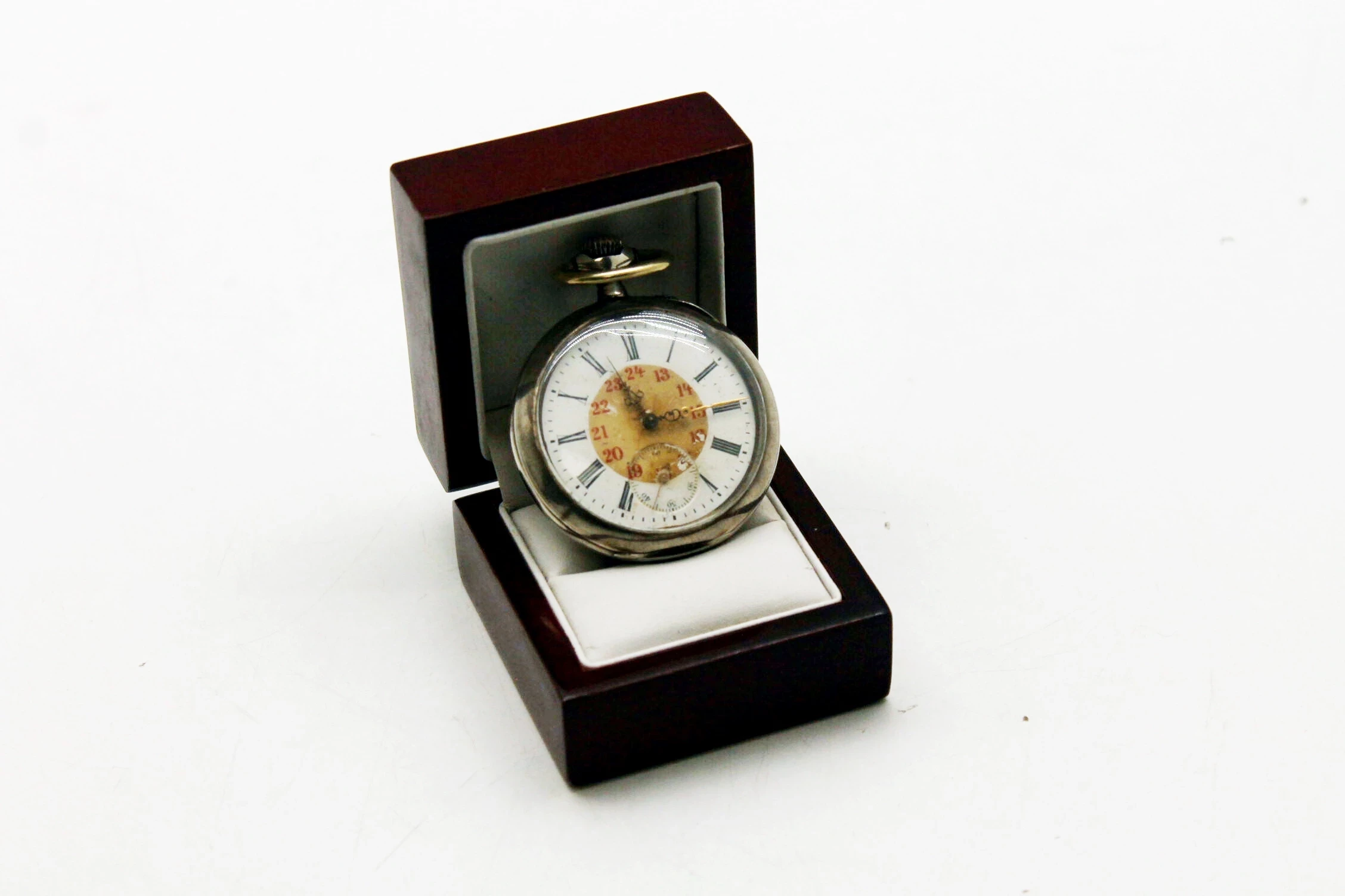 zegarek-kieszonkowy-galonne-nakrecany-antyk-traugutta-85-wroclaw