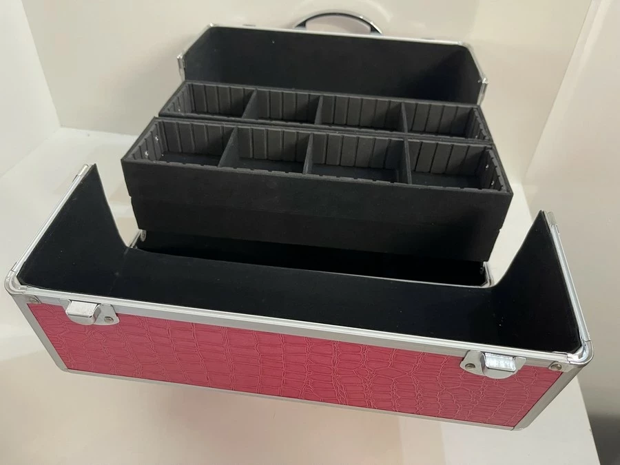 kuferek-silcare-stan-uzywany