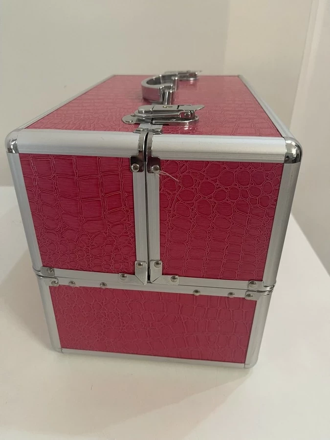 kuferek-silcare-stan-uzywany