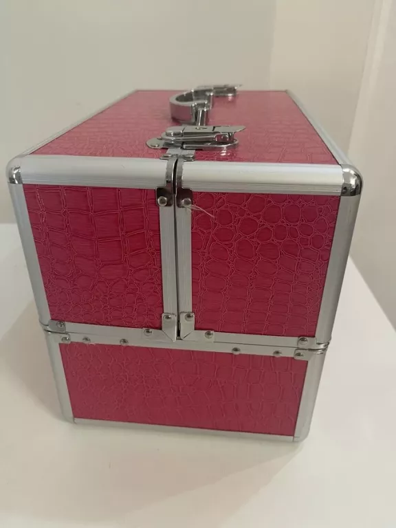 kuferek-silcare-stan-uzywany