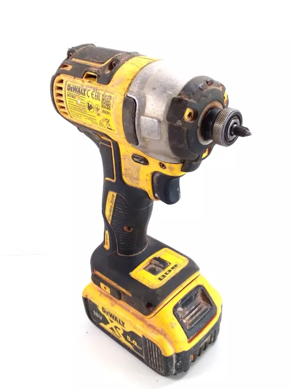 ZAKRĘTARKA DEWALT DCF887 ŁADOWARKA AKUMULATOR